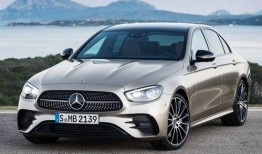 奔驰新款e最新爆料,豪华升级，科技领航，未来已来